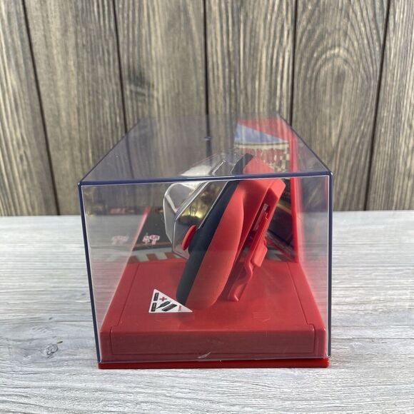 Mario Kart Carrera RC 1 50 Scale Mini Remote Control Car MARIO GOLD CHASE - Picture 8 of 16